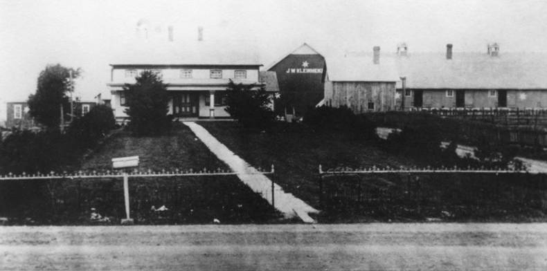 Home of John W. Kleinhenz, one mile west of Maria Stein